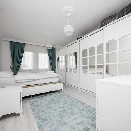 빌라 Chic House With Shared Pool Near Sea In Yalikavak *
