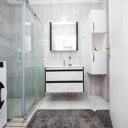 빌라 Chic House With Shared Pool Near Sea In Yalikavak