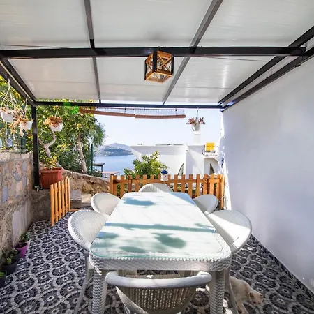 Chic House With Shared Pool Near Sea In Yalikavak Villa Gündoğan