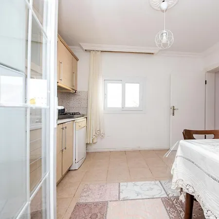 Chic House With Shared Pool Near Sea In Yalikavak Gündoğan